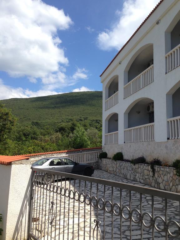 Apartmani Lazarevic ルスティサ エクステリア 写真