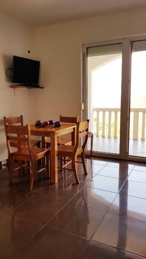 Apartmani Lazarevic ルスティサ エクステリア 写真